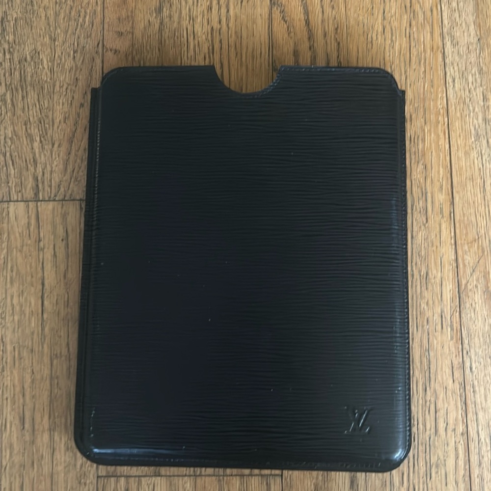 LOUIS VUITTON EPI TABLET SLEEVE